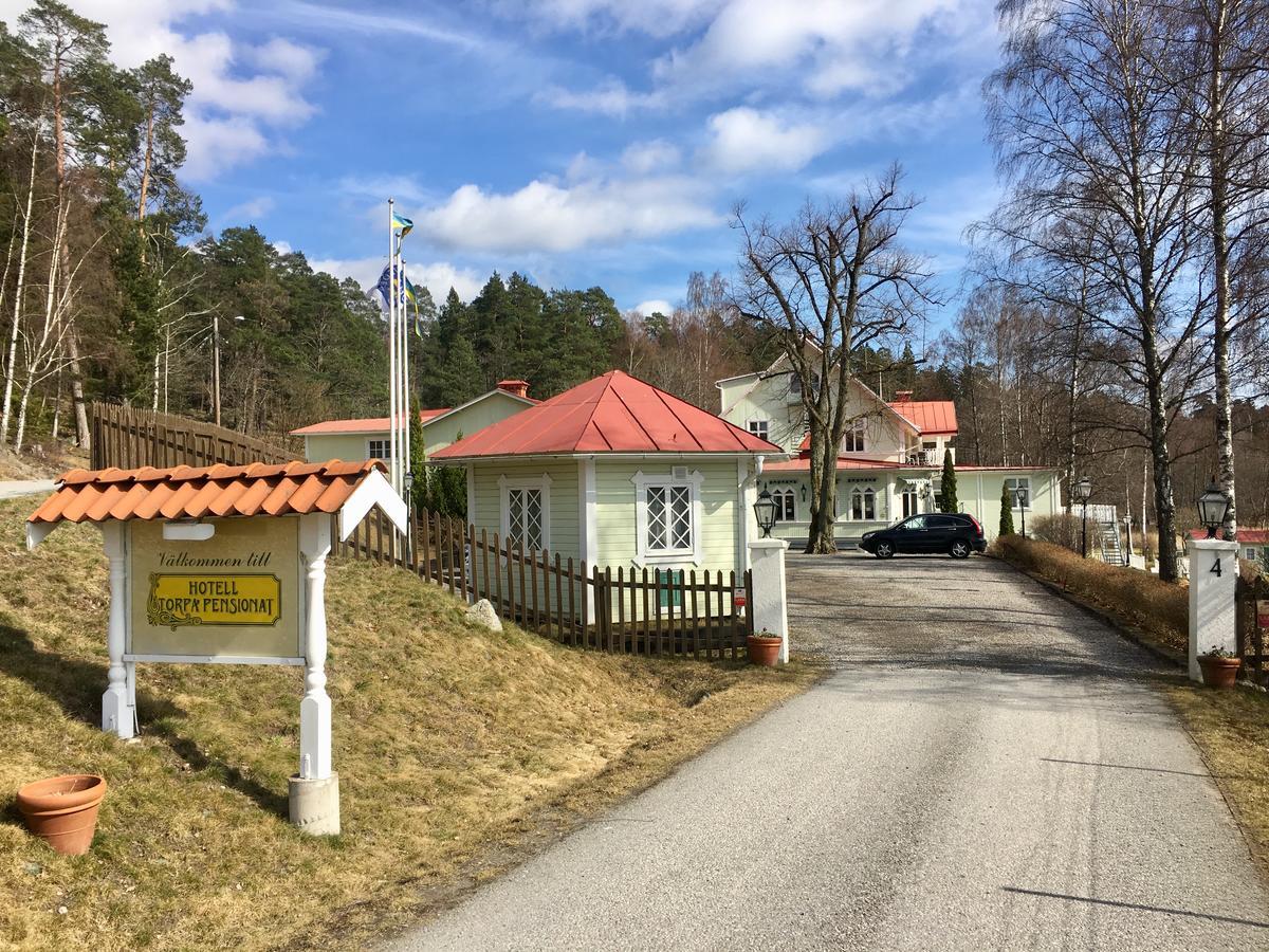 Hotell Torpa Pensionat - Sweden Hotels Södertälje Extérieur photo