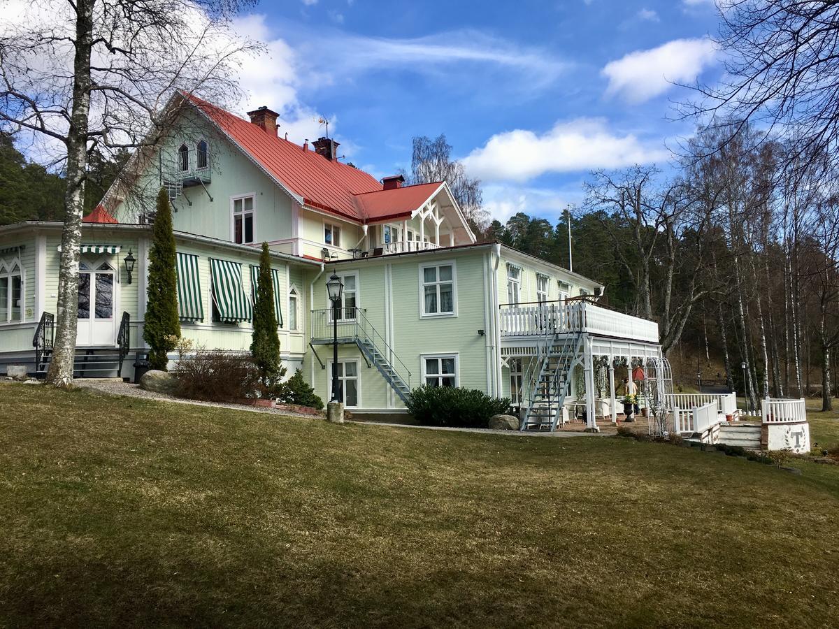 Hotell Torpa Pensionat - Sweden Hotels Södertälje Extérieur photo