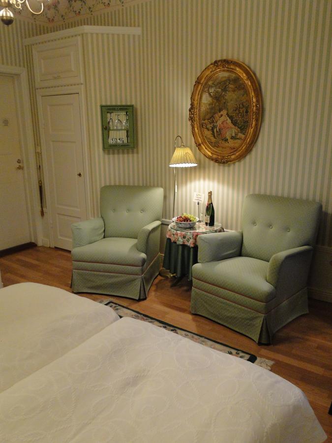 Hotell Torpa Pensionat - Sweden Hotels Södertälje Extérieur photo