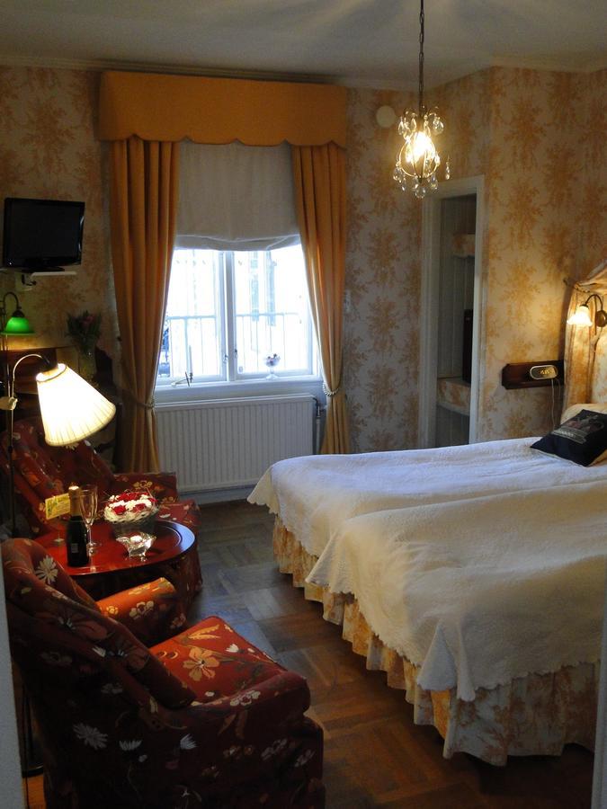Hotell Torpa Pensionat - Sweden Hotels Södertälje Extérieur photo