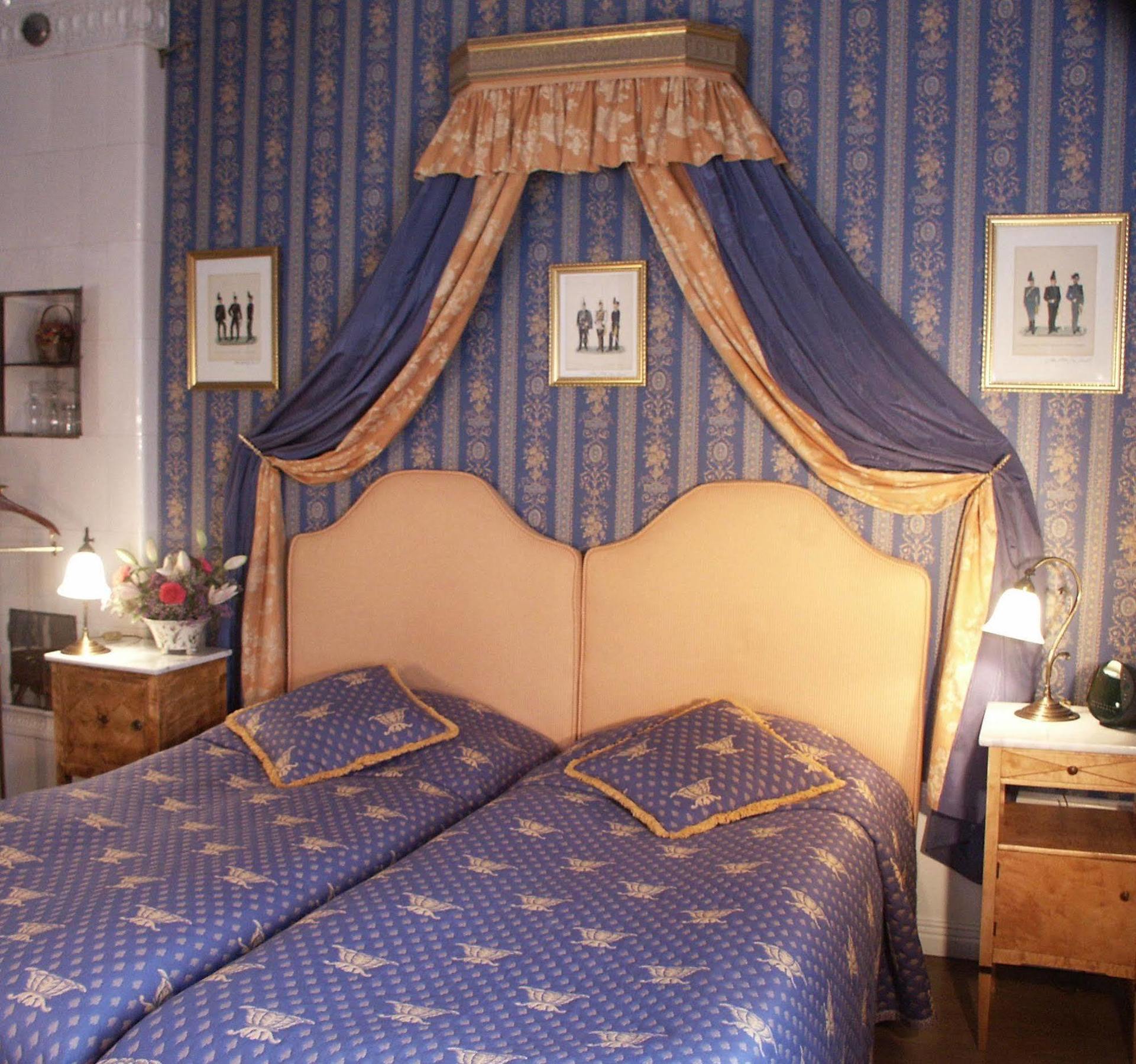Hotell Torpa Pensionat - Sweden Hotels Södertälje Extérieur photo