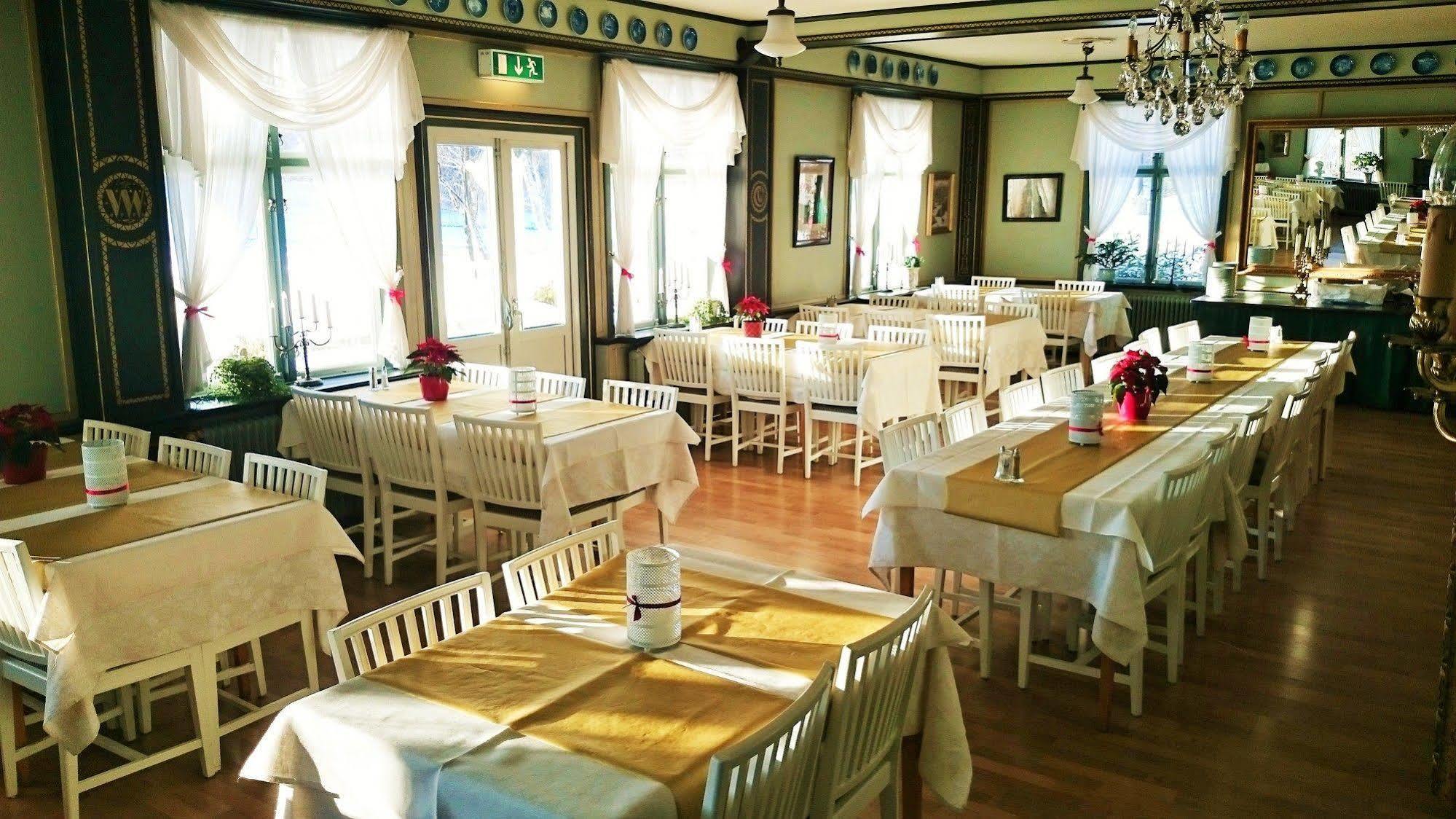 Hotell Torpa Pensionat - Sweden Hotels Södertälje Extérieur photo